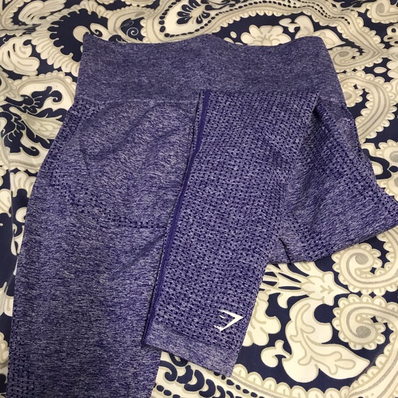 Gymshark leggings SOLD - Picture 2 of 4